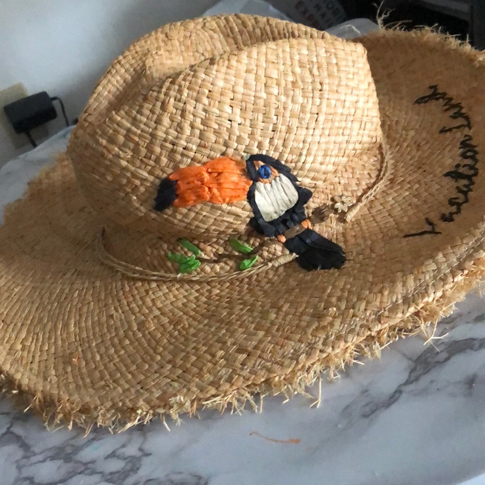 Straw hat